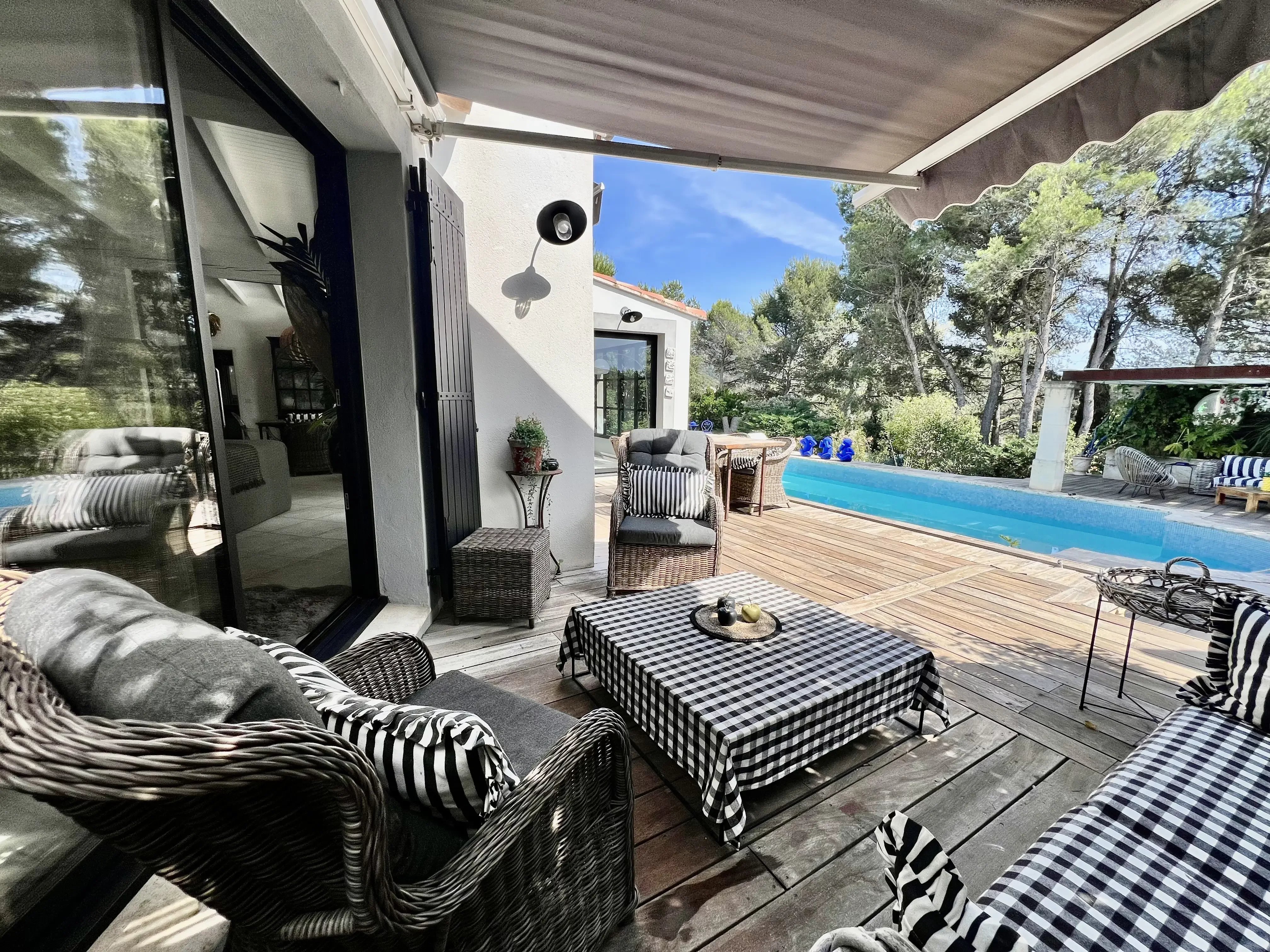Maison Taillades